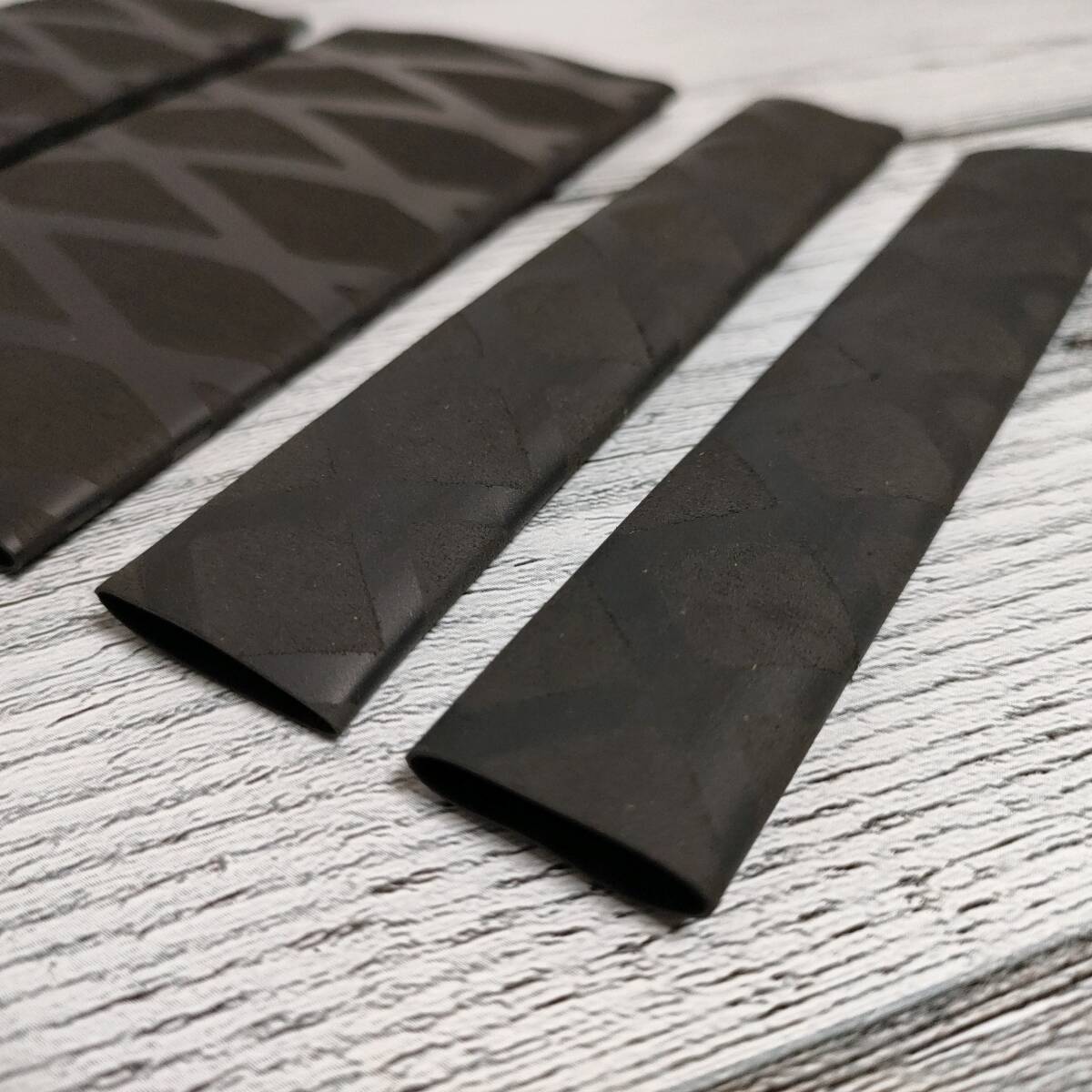 国内発送 即納 バイク 汎用 熱収縮 ハンドル グリップ ブレーキ カバー 黒 ハーレー BMW R1250GS R1200GS 滑り止め_画像3