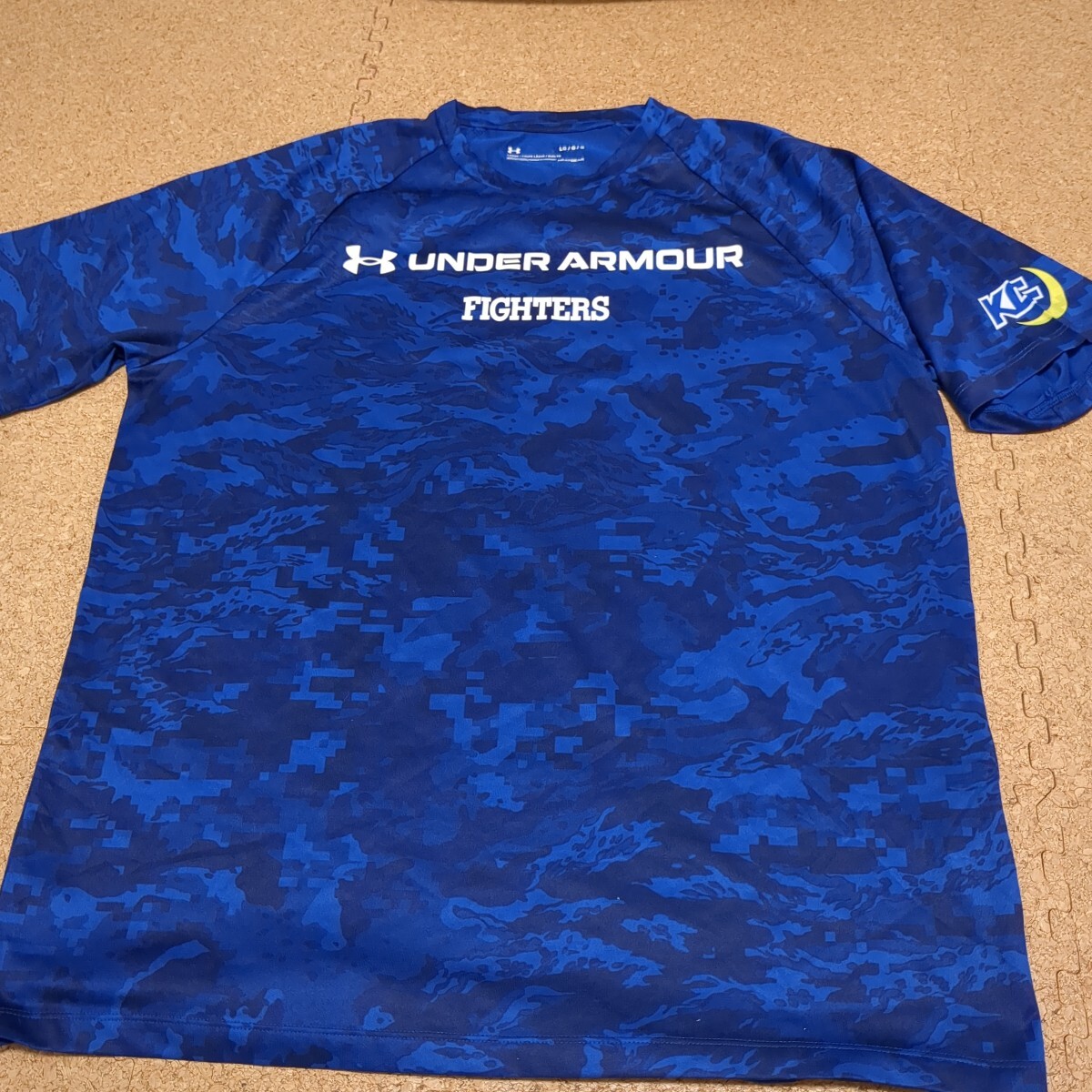 【非売品】 関西学院大学アメフト部FIGHTERS　選手支給カモフラ柄ストレッチTシャツ 　LG アンダーアーマー UA _画像1