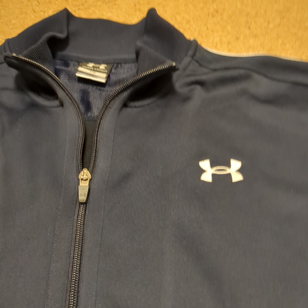 【非売品】関西学院大学アメフト部FIGHTERS選手支給トラックジャケット　LG　アンダーアーマー_画像3