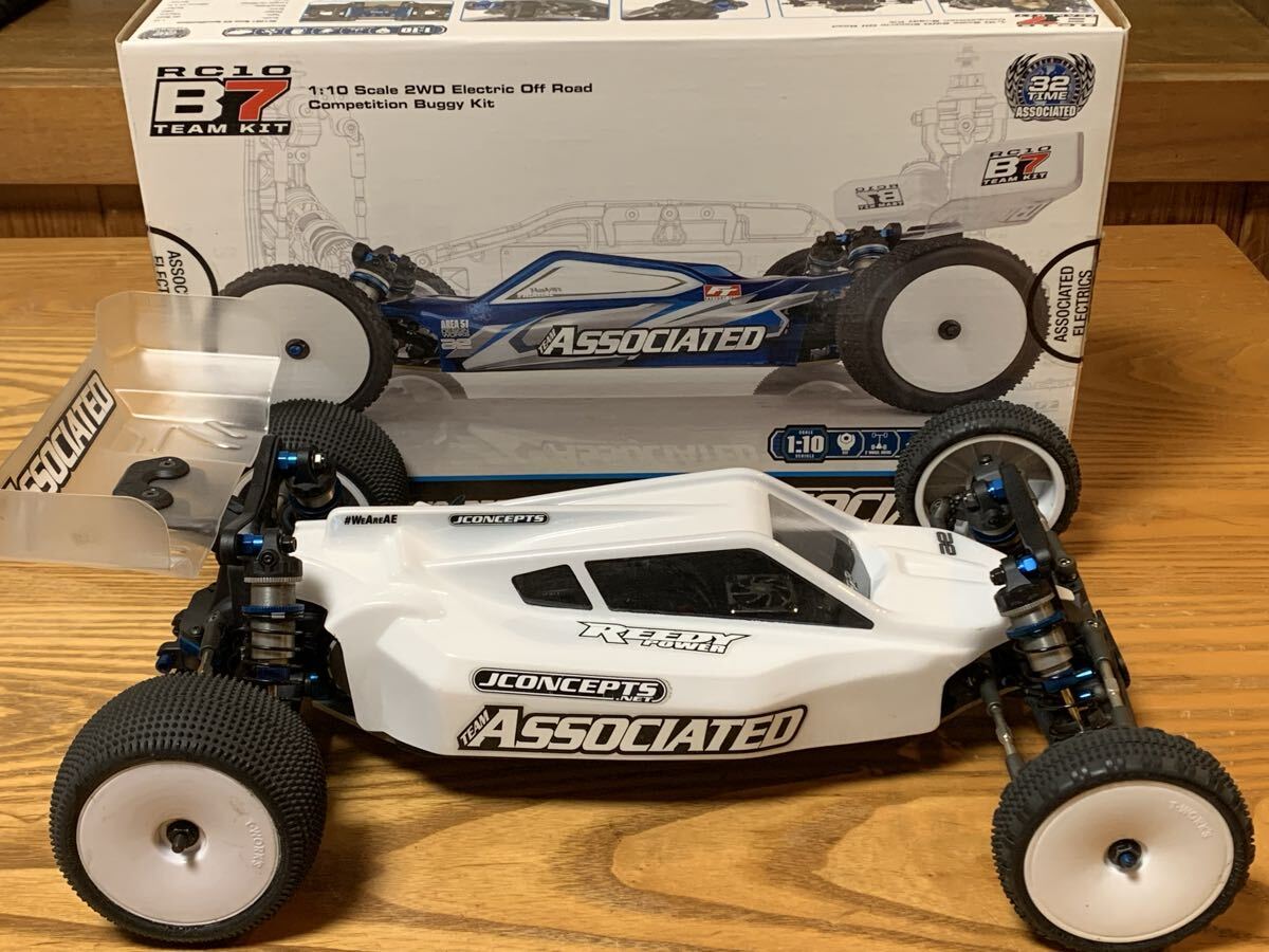 アソシエイテッド RC10B7 人工芝 カーペット路面 オプション多数_画像1