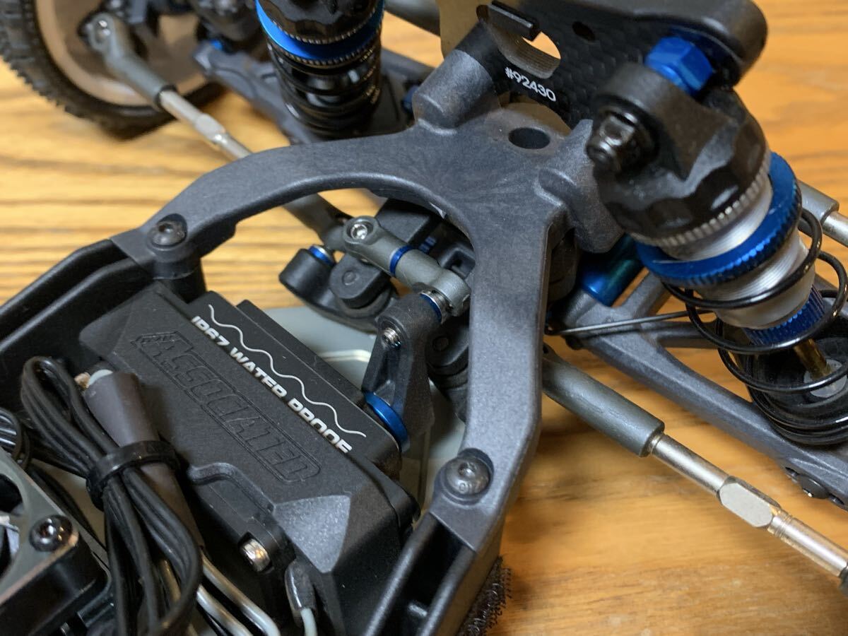 アソシエイテッド RC10B7 人工芝 カーペット路面 オプション多数_画像8