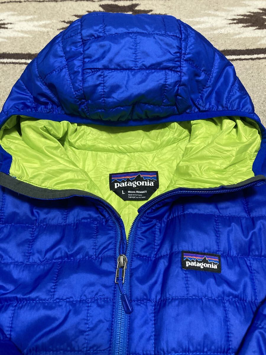 美品 パタゴニア ナノパフジャケットフーディ 84221FA13 プリマロフト 青_画像2