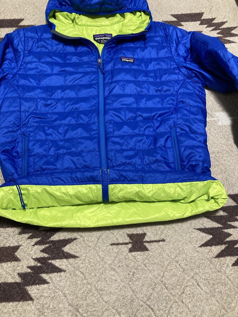 美品 パタゴニア ナノパフジャケットフーディ 84221FA13 プリマロフト 青_画像3