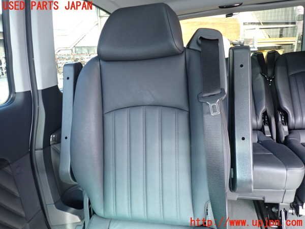 5UPJ-23487145]ベンツ V350(639350A BR639 W639)右2列目シート 中古_画像2