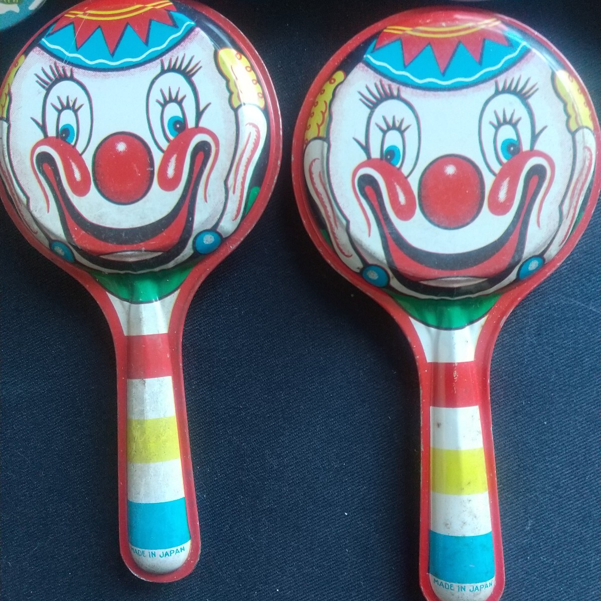 подлинная вещь Showa Retro piero жестяная пластина игрушка погремушка & тушь для ресниц сделано в Японии дагаси магазин san