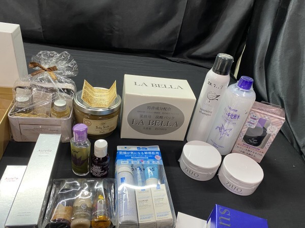 J6-544 ジャンク・中古 / 化粧品 コスメ スキンケア 化粧水 美容液 ボディケア用品等 まとめ売り プチプラコスメ ランコムLANCOME 等_画像4