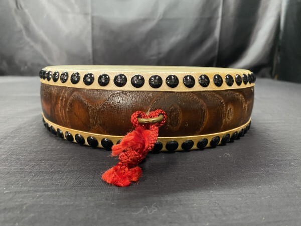 K6-588 flat туловище futoshi тамбурин без тарелочек 3 позиций комплект японский барабан futoshi тамбурин без тарелочек музыкальные инструменты традиционные японские музыкальные инструменты Япония музыкальные инструменты текущее состояние товар 