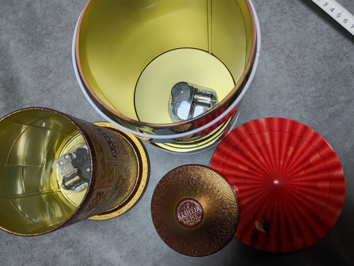 クリスマスオルゴール缶 (空き缶) サンタクロース 空き缶_画像5