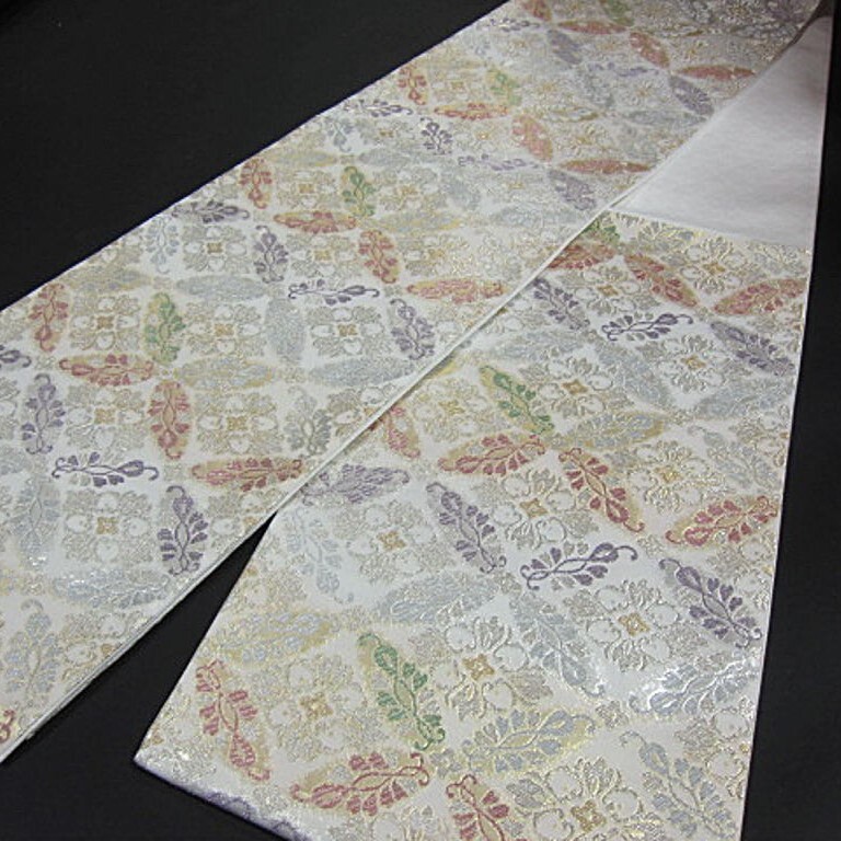 期間限定大幅値下げです!阿木曜子さん着用柄 新品【御仕立上】西陣織六通柄袋帯 お茶会・お出かけ・式典・入卒式などに!_画像3