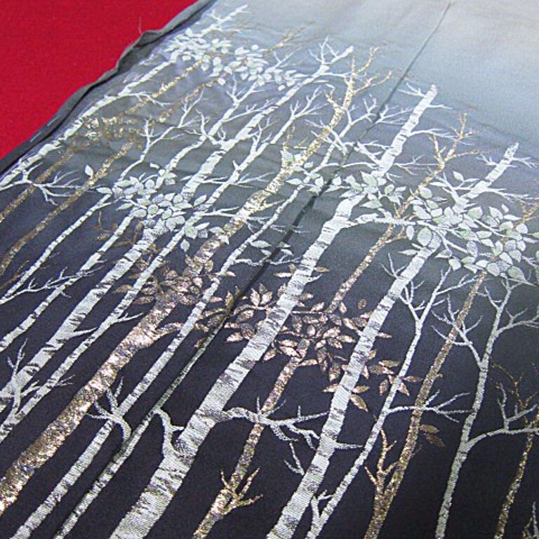 上質な逸品　新品未仕立　豪華作品　正絹　縫い取り訪問着（八掛付）白樺_画像3