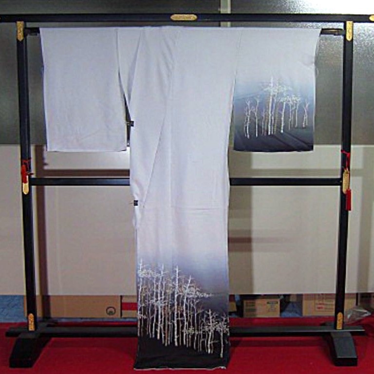 上質な逸品　新品未仕立　豪華作品　正絹　縫い取り訪問着（八掛付）白樺_画像2