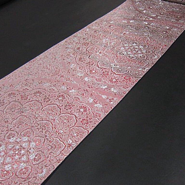 華やかな逸品 新品未仕立 豪華 西陣織六通柄丸巻袋帯 大円華紋_画像3