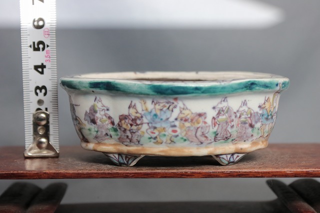 ★★　陶翠庵　盆栽鉢【陶 翠】 「彩色狐の嫁入り絵図 」 「外縁下帯段脚木瓜鉢」_画像6