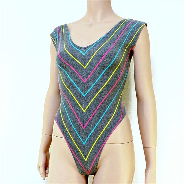PE5-P38☆//Wacoalワコール/miss debutミスデビュー☆6-AKL*3色Vライン風*レオタード※一番安価な送料はゆうパケットなら250円_画像2