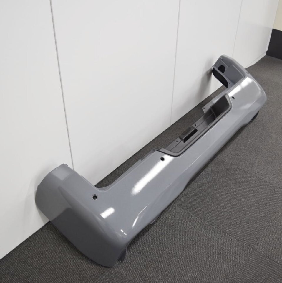 NISSAN 日産 キャラバン 純正リアバンパー 85022-3XA0A ステルスグレー【新車外し品】_画像2