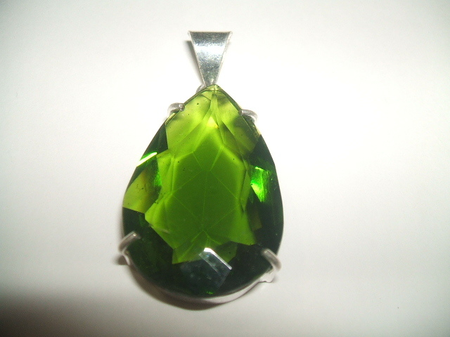 オリーブグリーンカラークォーツ トップ_画像1