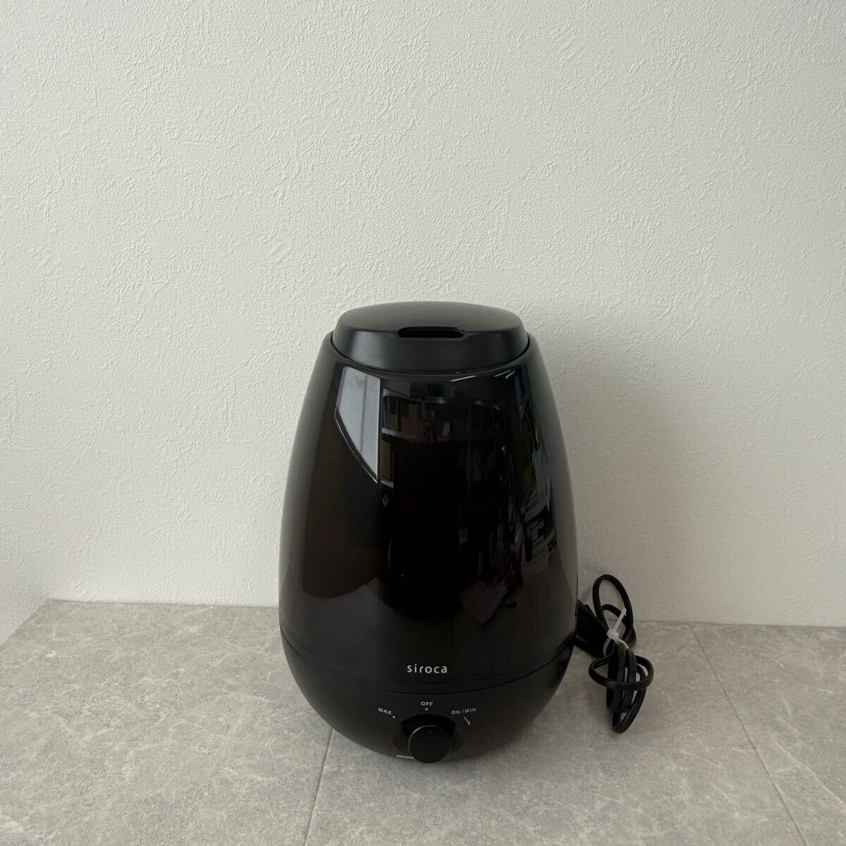 096【稼動品】 siroca LED加湿器 SRD-BK801(K) アロマ対応 8畳用 外箱にキズ有 1円〜_画像2