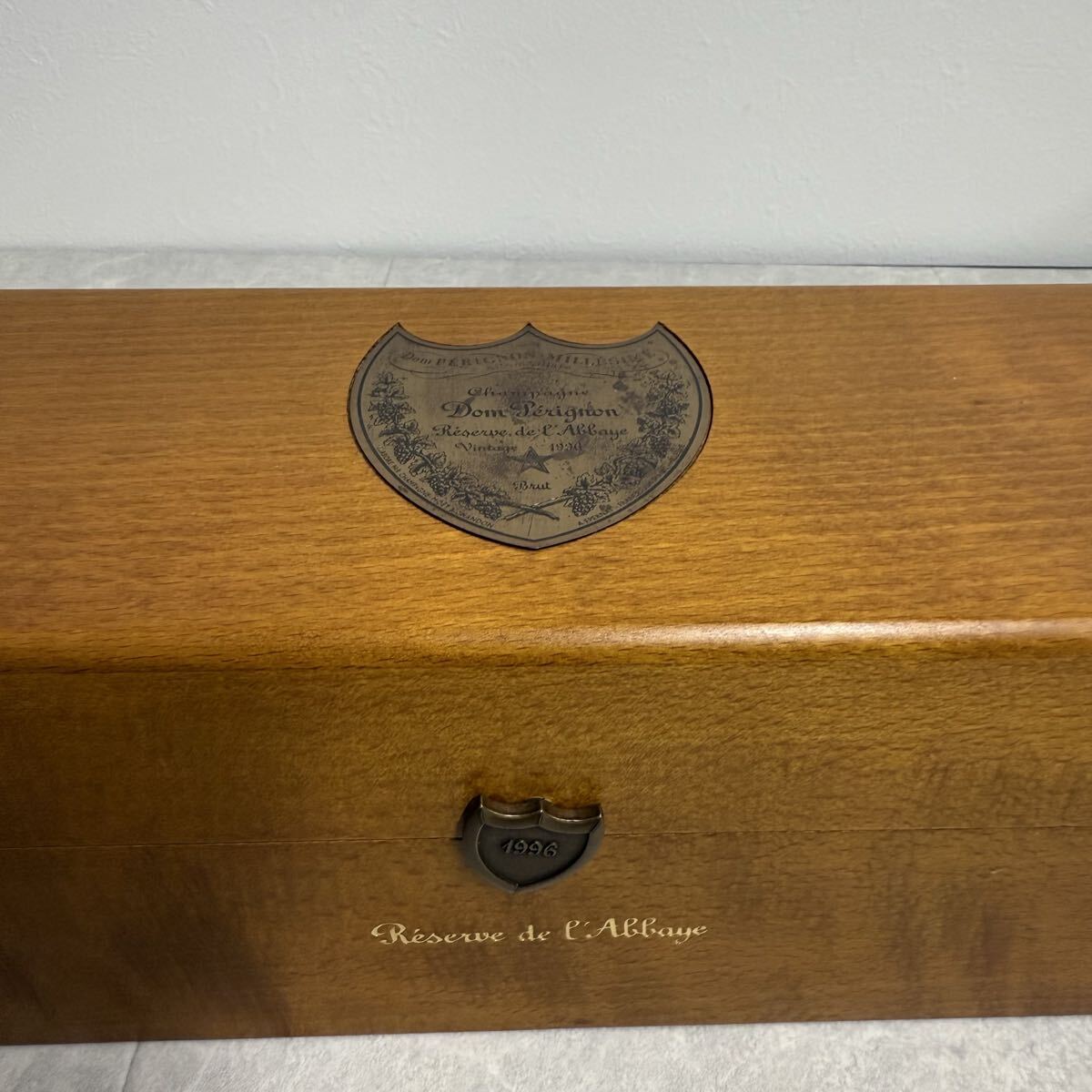 148 Dom Perignon 木箱 空箱 ドンペリ 傷あり 1円〜_画像5