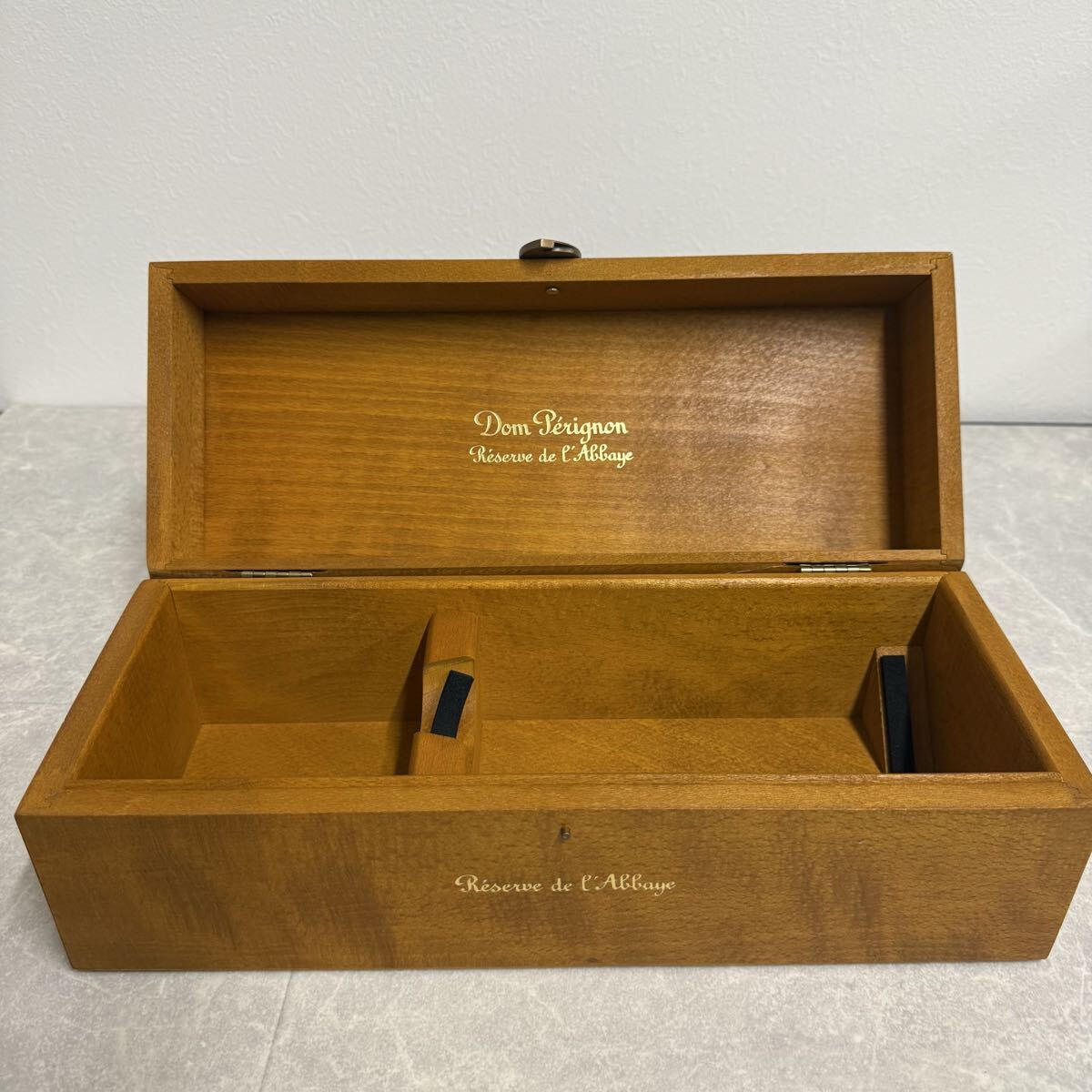 148 Dom Perignon 木箱 空箱 ドンペリ 傷あり 1円〜_画像6