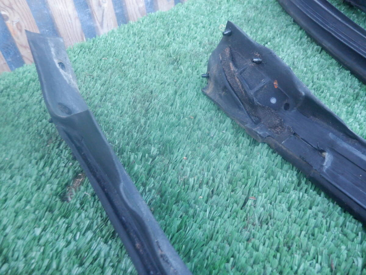 UZS131 クラウン V8 ① ウエザーストリップ　ゴムモール　ドアモール　一台分　MS137 MS135 13クラウン 1UZ 4000cc_画像3