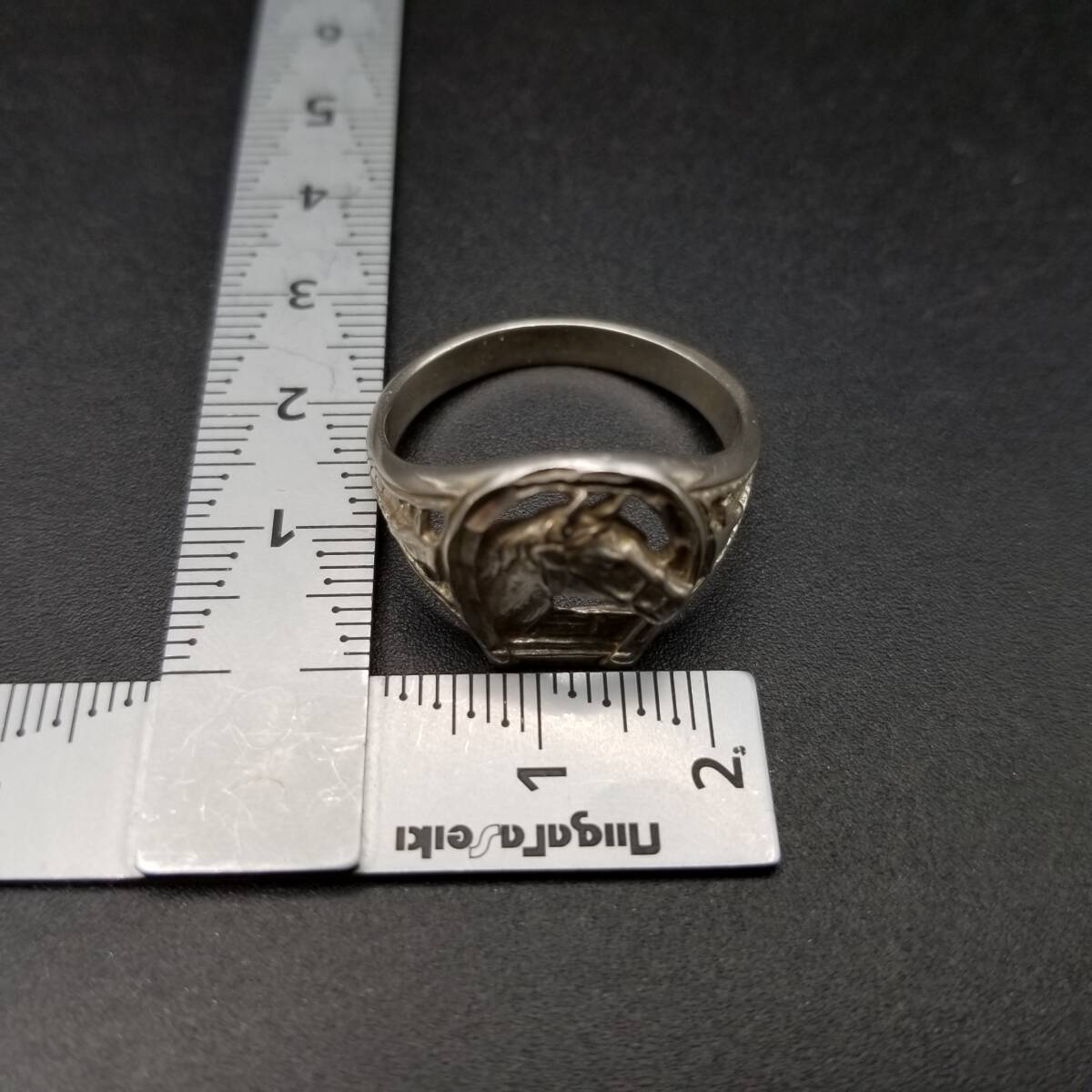 ホースシューと馬 ホースヘッド 925 シルバー ヴィンテージ リング 銀 指輪 モチーフジュエリー 競走馬 Horse Horseshoe Y25-Bの画像10