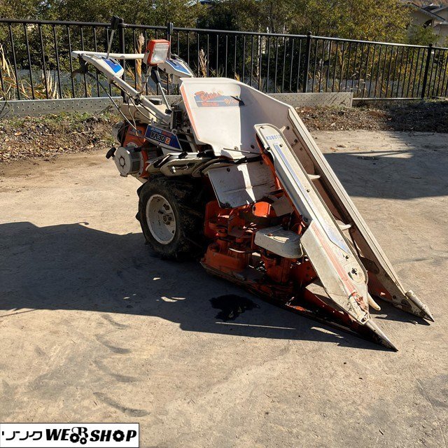 未清掃 1円 長野 ★直接引取限定★ クボタ 1条刈 バインダー RA30 稲刈機 3.7馬力 二輪 ガソリン リコイル 刈取り 田んぼ 現状 ジャンク品_画像1