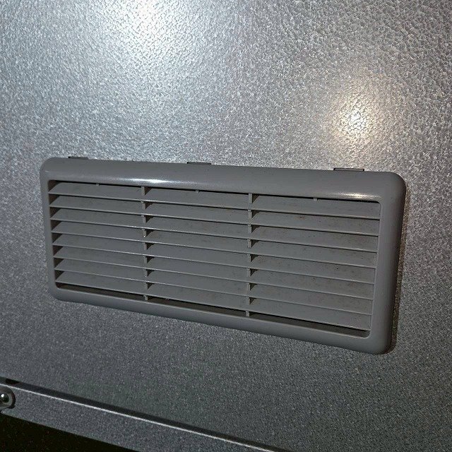 福井▲エムケー精工 米保管庫 RSS-112 単相100V 米袋 30kg×12袋 6俵 換気ファン付き 取説 晴れっ庫 玄米 貯蔵 保管 保存 中古品_画像5