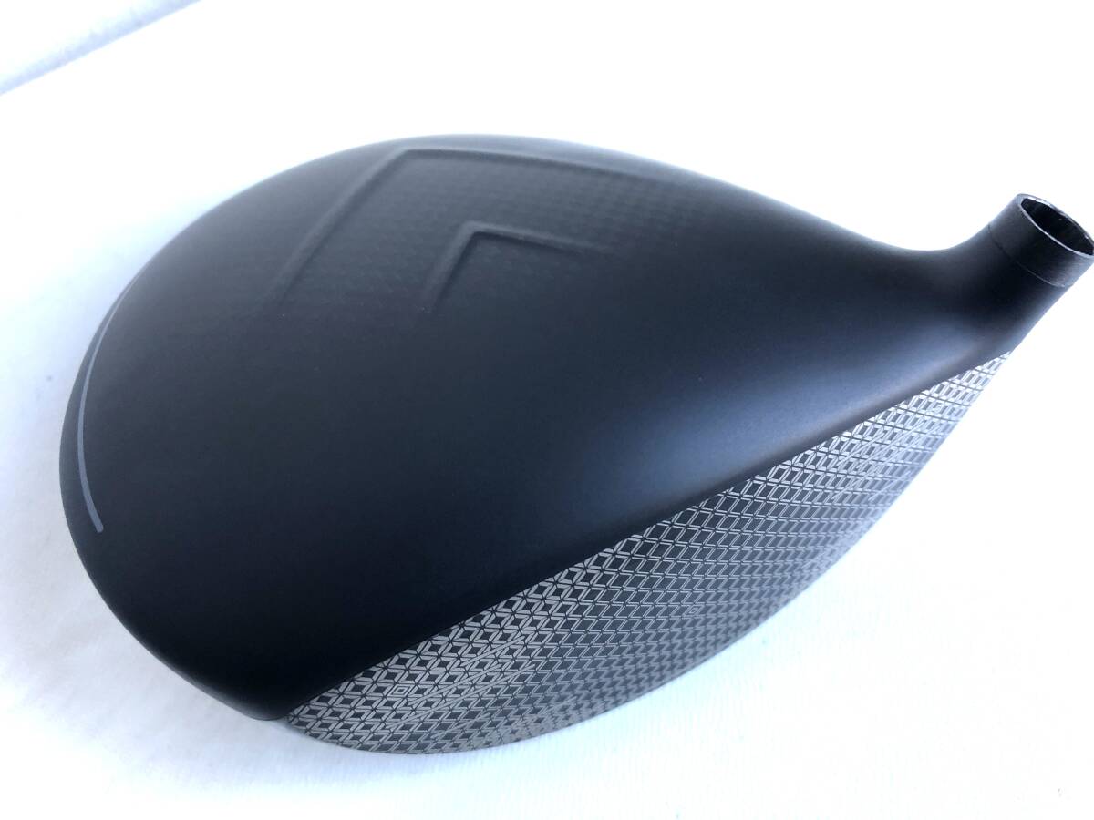 【送料無料】 ほぼ新品 最新 グローブライド オノフ ONOFF KURO 黒 クロ 2026 10.5° ドライバー ヘッド 単体 HC付 日本仕様　GOLFJAPAN　_画像6