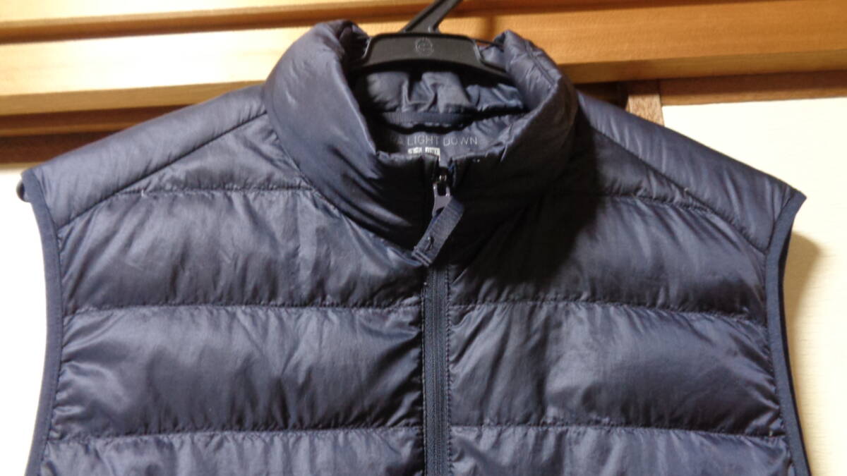 送料込み・ユニクロ　ウルトラライトダウンベスト　男性用　M　黒　_画像2