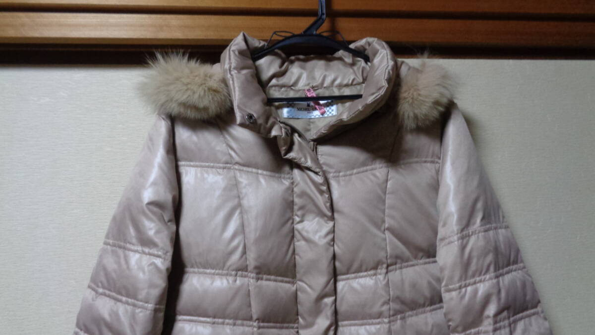 送料込み・クリーニング済み　MICHEL　LEGER　ダウンコート　ブルーフォックス使用　M-L　_画像2