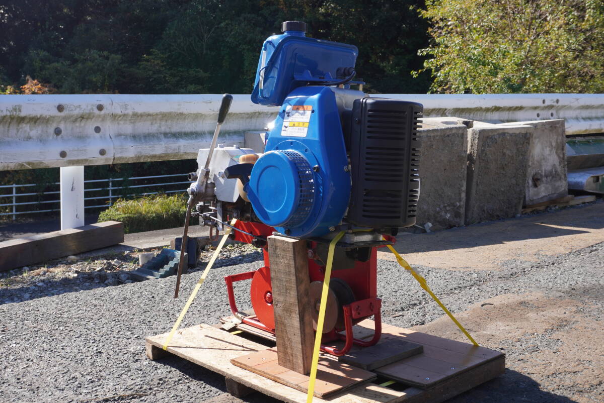 株式会社ニッカリ MA-200 モノラック 牽引車 モノレール ガソリン 最大4.3馬力 ★静岡県湖西市発★_画像5