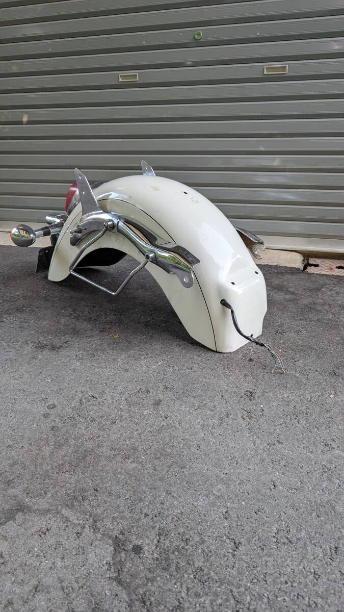 HONDA　ホンダ　SHADOW　シャドウ400　スラッシャー　NC 34 純正 リアフェンダー　リヤフェンダー バックレスト　背もたれ　付_画像4