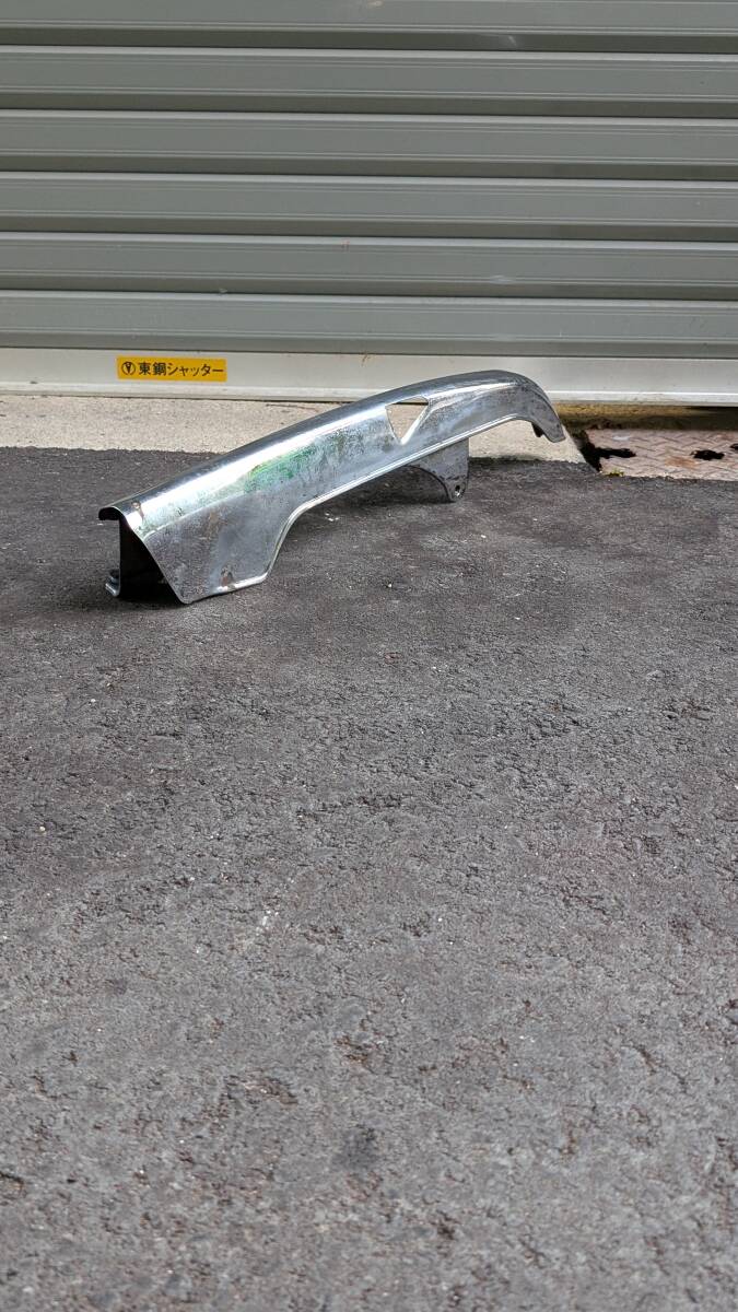 YAMAHA SR 400 純正 チェーンカバー メッキ　_画像2