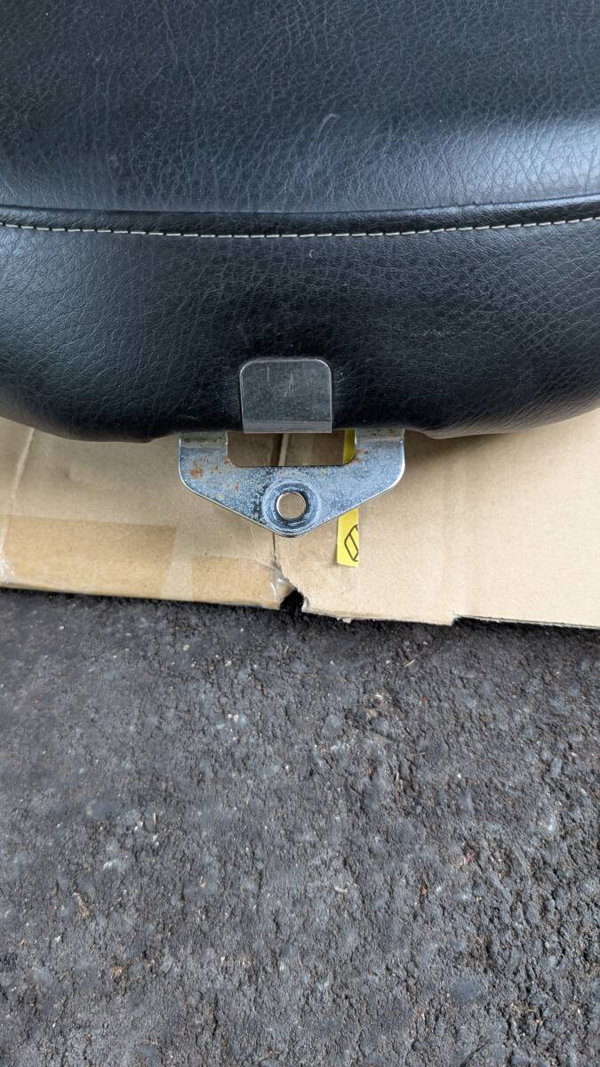 HONDA SHADOW 400　シャドウ　スラッシャー　メインシート　前　純正　破れ欠け無し　純正戻しに_画像5