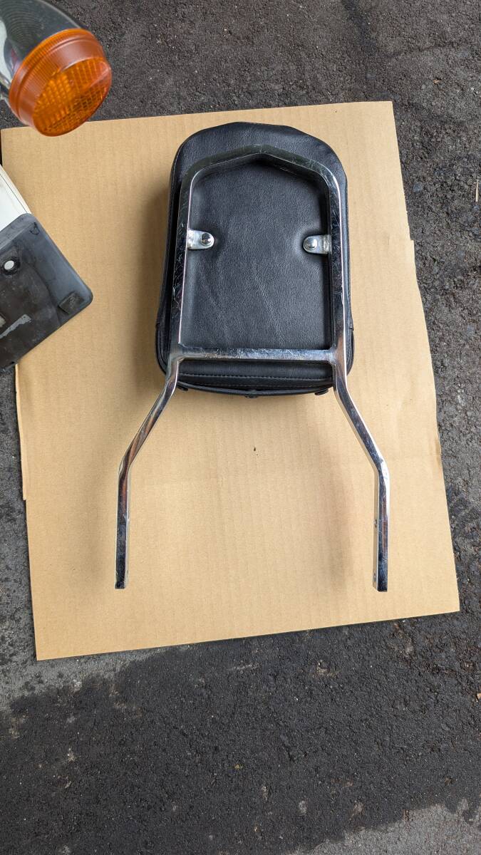 HONDA　ホンダ　SHADOW　シャドウ400　スラッシャー　NC 34 純正 リアフェンダー　リヤフェンダー バックレスト　背もたれ　付_画像10