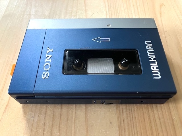 即決【整備済完動品】SONY WALKMAN TPS-L2 初代ウォークマン 高音質調整仕上げ 後期タイプ 美品_画像5