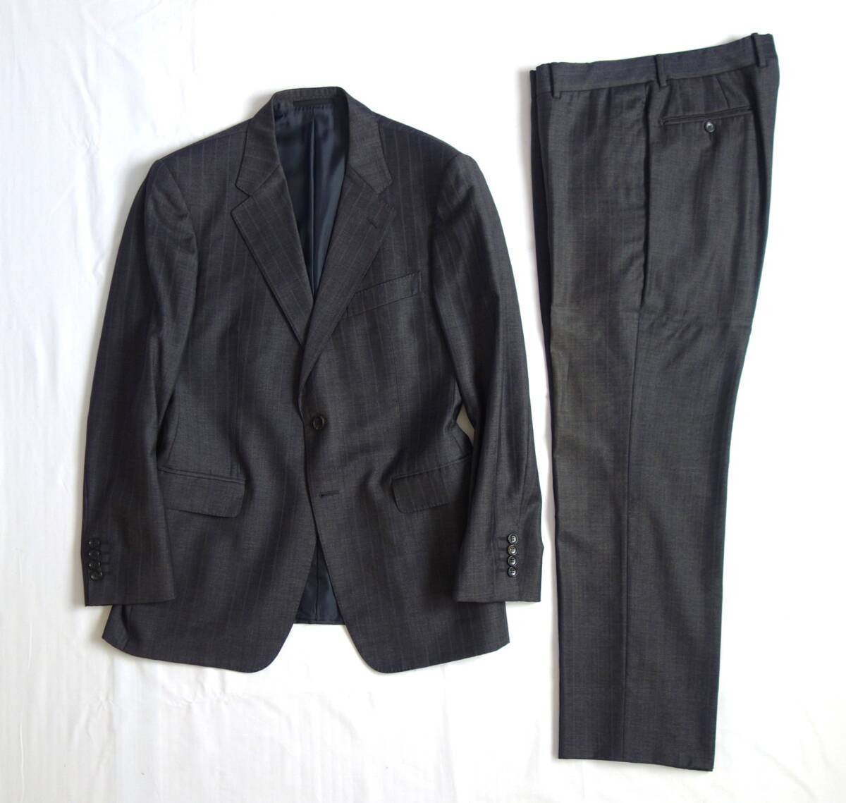 ◆GUCCI/グッチ 2ボタン 高級 灰スト スーツ セットアップ ジャケット パンツ 50 XL◆_画像1