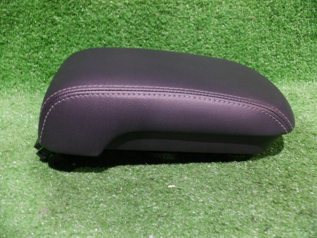 ★ 三菱 ランサーエボリューションX ランエボX CZ4A 純正 センターコンソールBOX 蓋 フタのみ レザー ★_画像5