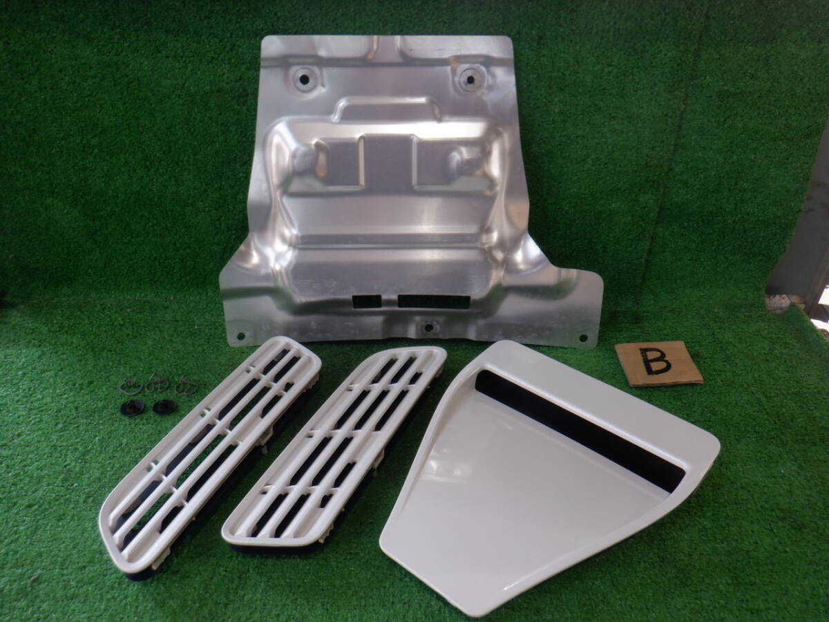 ★ 三菱 ランサーエボリューションX ランエボX CZ4A 純正 ボンネットダクト ★_画像1