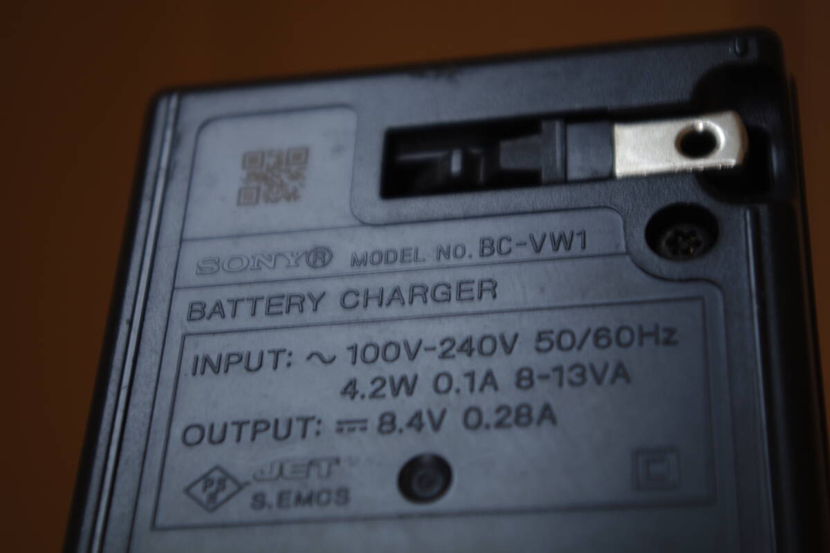 SONY Sony зарядное устройство BC-VW1 #JHC6