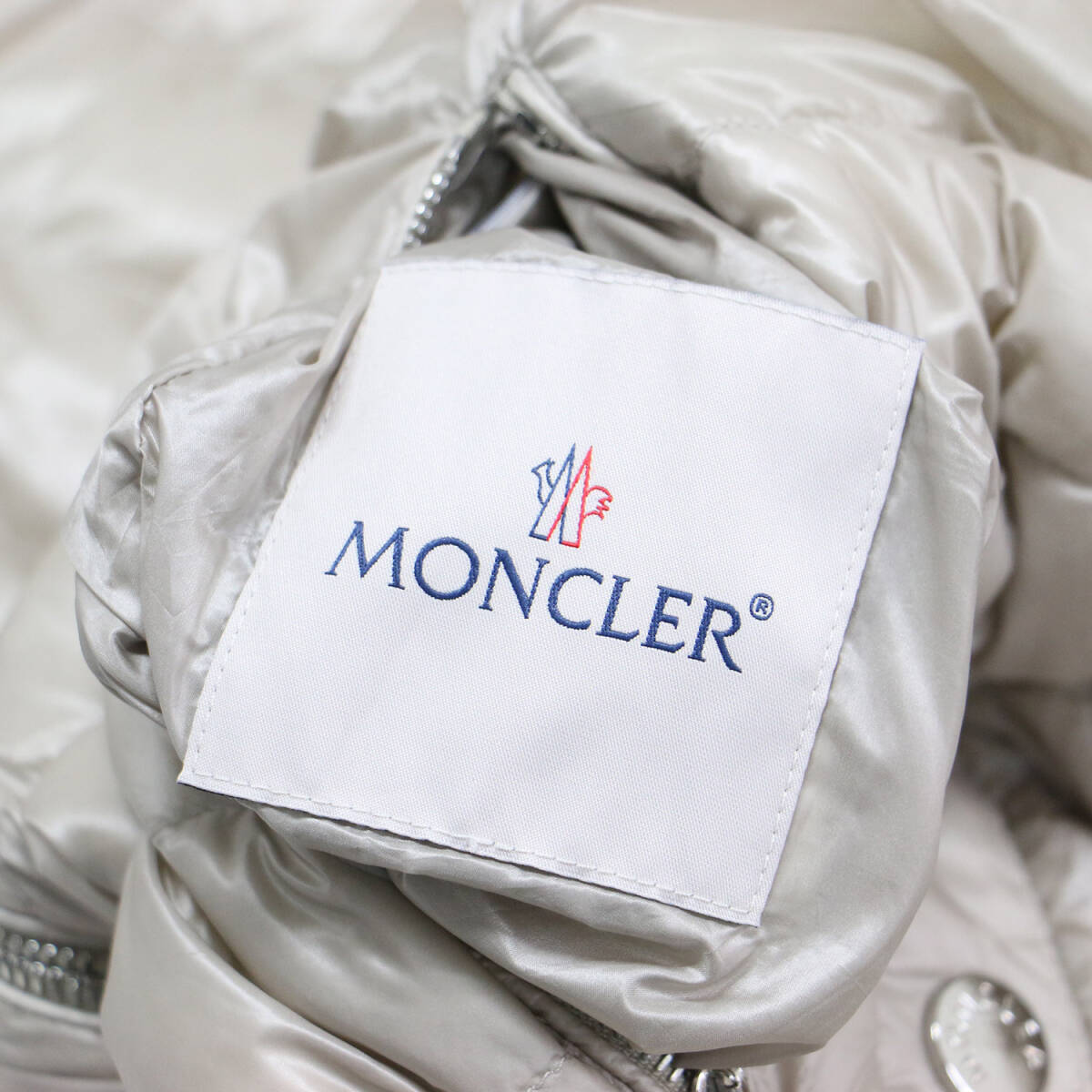 MONCLER モンクレール ジャケット ベージュ アイボリー サイズ:00(XS) | 22春夏 フード付き リバーシブル ダウンジャケット | ESQUIBIEN_画像6