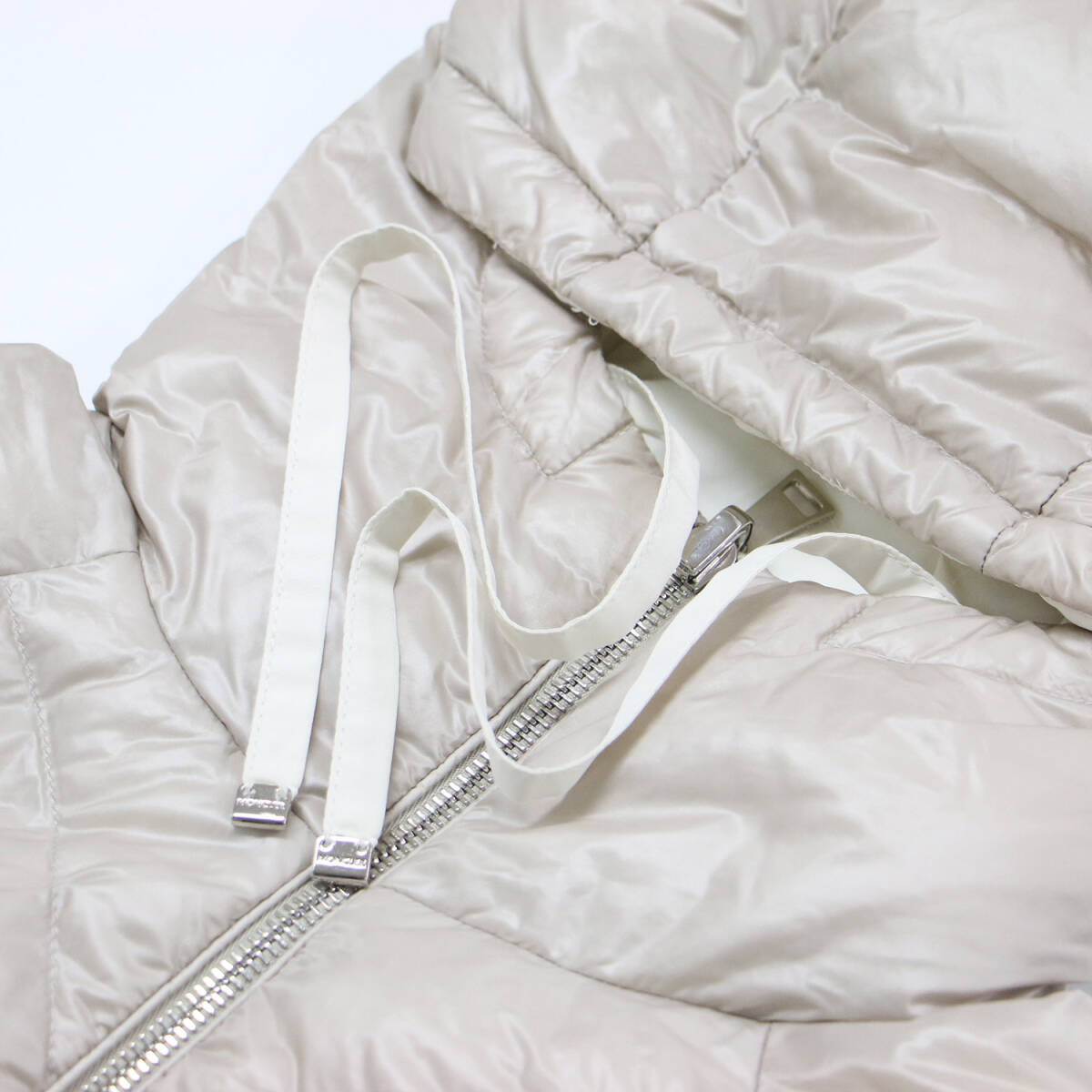 MONCLER モンクレール ジャケット ベージュ アイボリー サイズ:00(XS) | 22春夏 フード付き リバーシブル ダウンジャケット | ESQUIBIEN_画像9