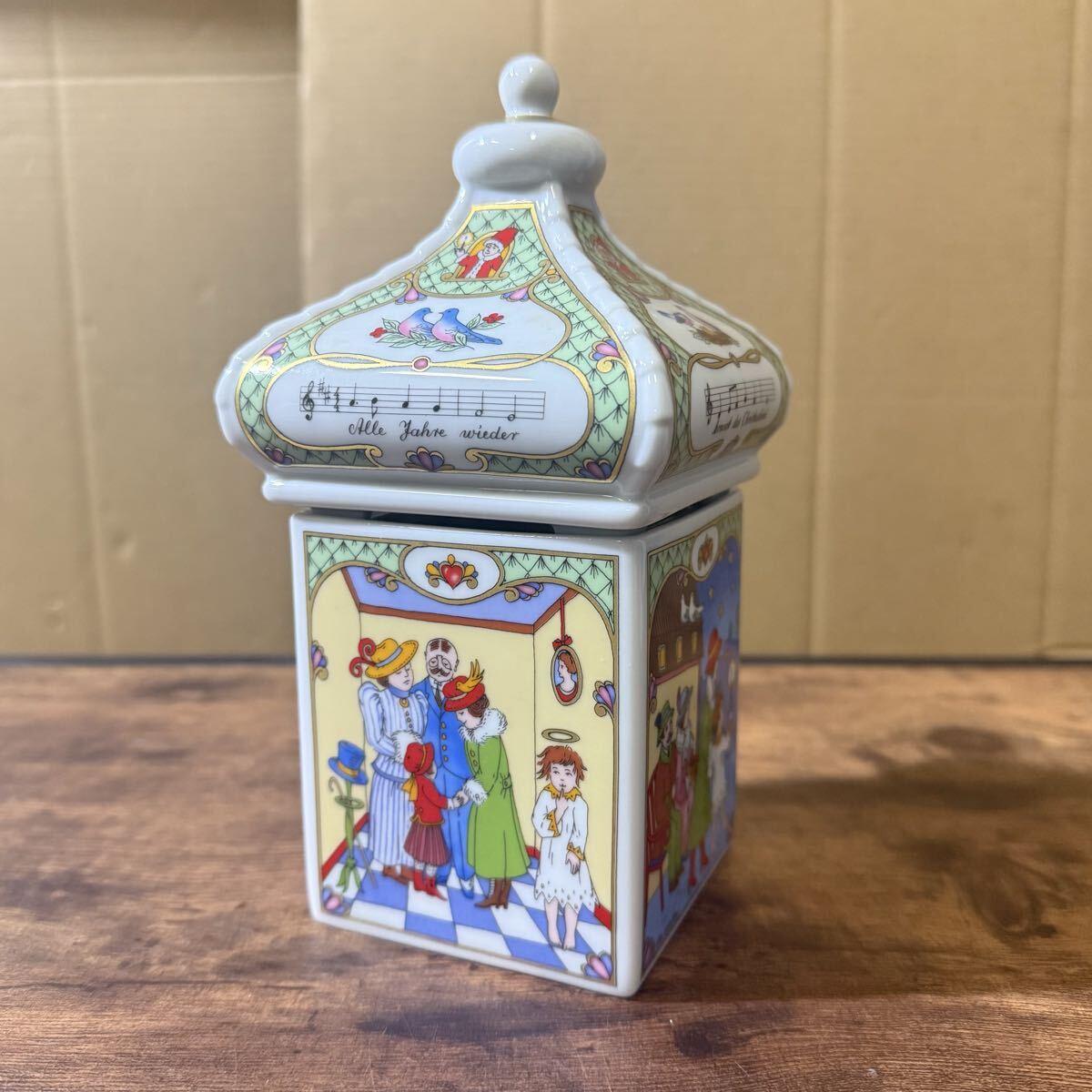 フッチェンロイター　HUTSCHENREUTHER クリスマスオルゴール 2003年限定モデル アンティーク オルゴール 陶器_画像1