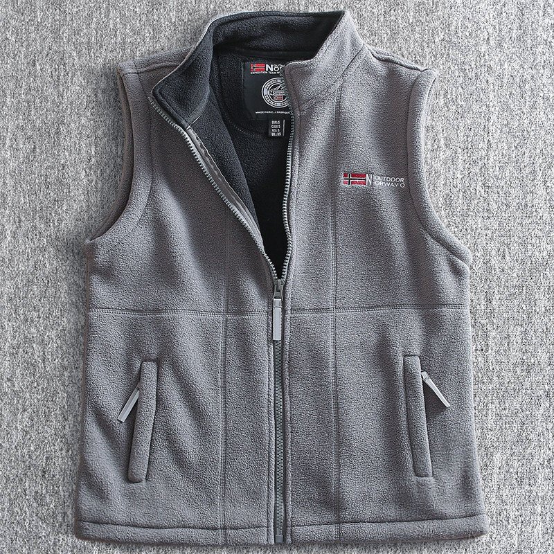 新品 欧米サイズ アウトドア フリースベスト ノースリーブ 刺繍 秋冬 スタンドカラー 防風 保温 メンズ 暖かい 軽量 紳士 灰 T6222-2XL_画像1