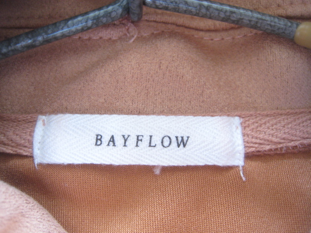美品!!ベイフロー BAYFLOW*ロゴタグ付き フェイクスエード スウェットパーカ 3 実寸M 茶 ブラウン 海上がりに着たい エコスエード_画像3