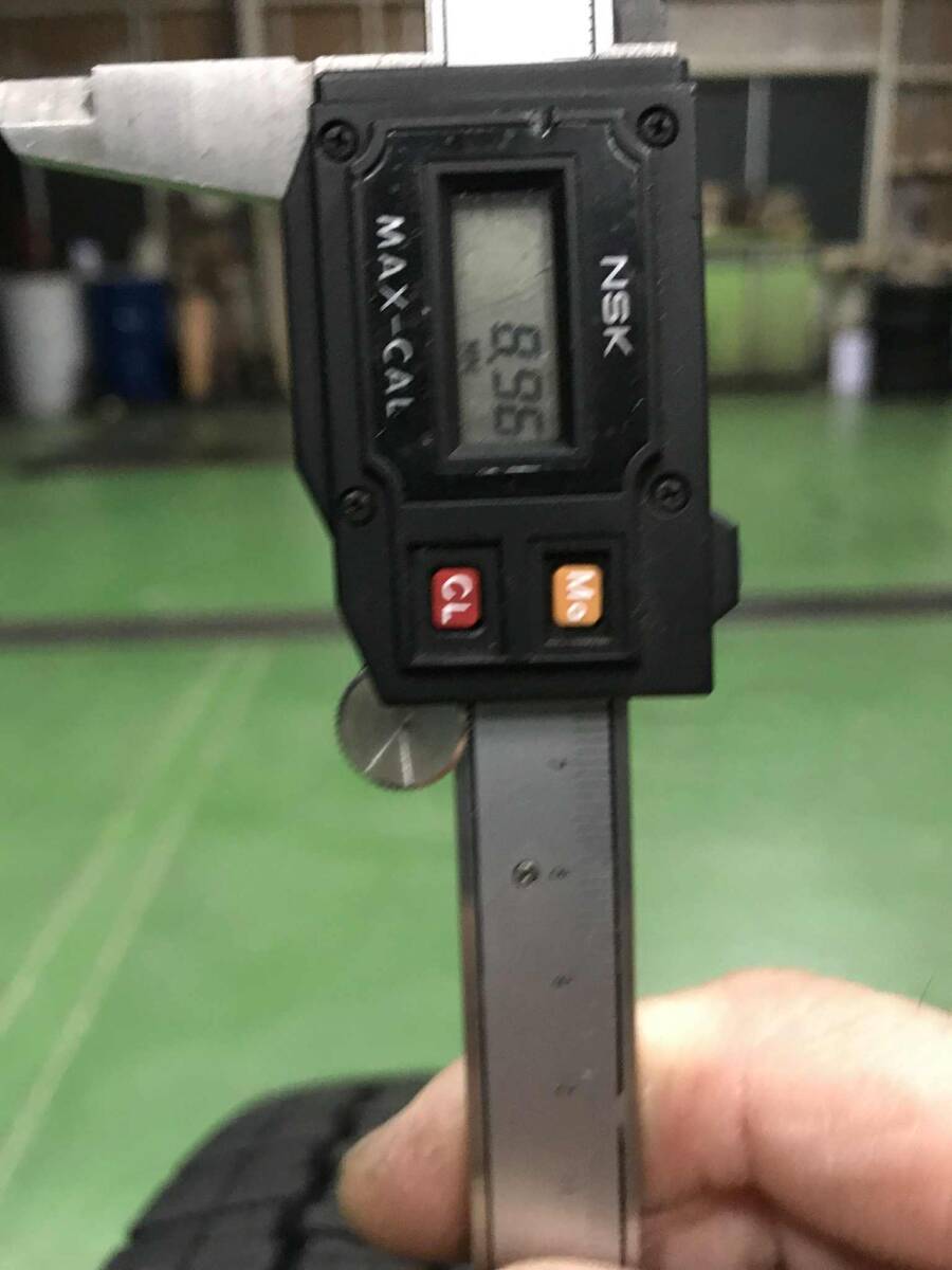 ②ライトトラック用スタッドレス　205/70R16 111/109L LT グッドイヤーアイスナビカーゴ　１本　当方オークションで同サイズ多数出品中_画像6