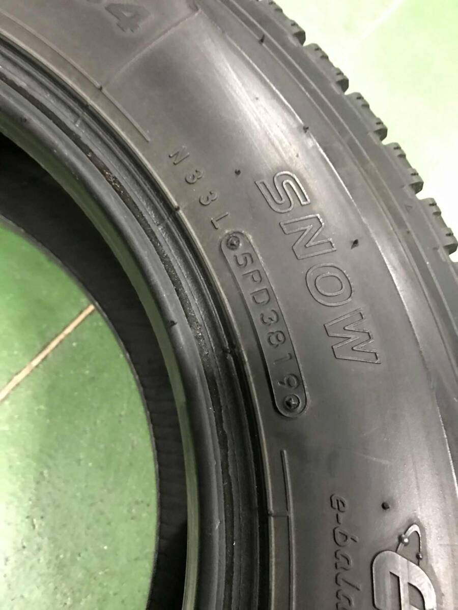 (D) ライトトラック用スタッドレス　205/70R16 111/109L LT トーヨーDELVEX M934　１本　当方オークションで同サイズ多数出品中_画像5