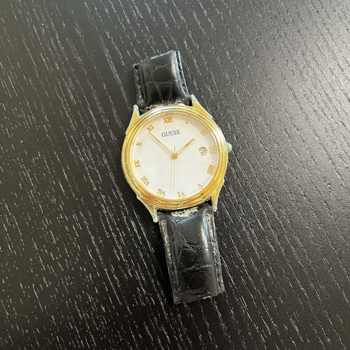 ☆⑪GUESS ゲス 腕時計 文字盤 ゴールド ホワイト文字盤 2つセット_画像2