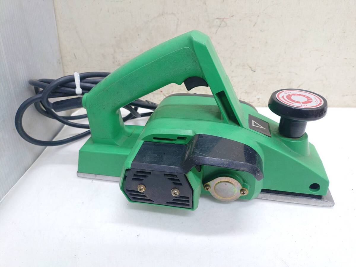 送料無料g43661 日立 HITACHI 日立工機 かんな 82mm P20 研削 研磨機 電動工具 大工道具 DIY_画像1