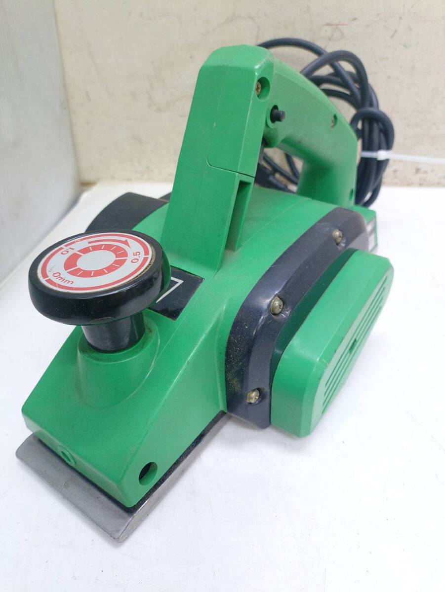 送料無料g43661 日立 HITACHI 日立工機 かんな 82mm P20 研削 研磨機 電動工具 大工道具 DIY_画像2